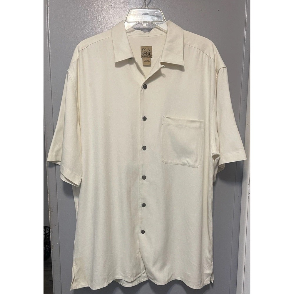 Jos a bank shirt 100% Silk Men's Lg Pale Yellow  Side Slits Button Up With 1 Pkt